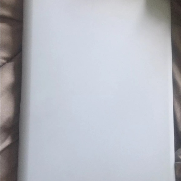 MacBook Pro 13 inch - Picture 1 of 3